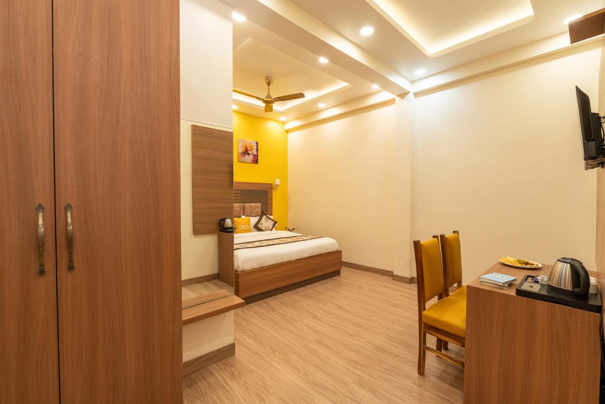 Lime Tree Hotel & One Bhk Serviced Apartment Noida - Sector 50 Metro Экстерьер фото
