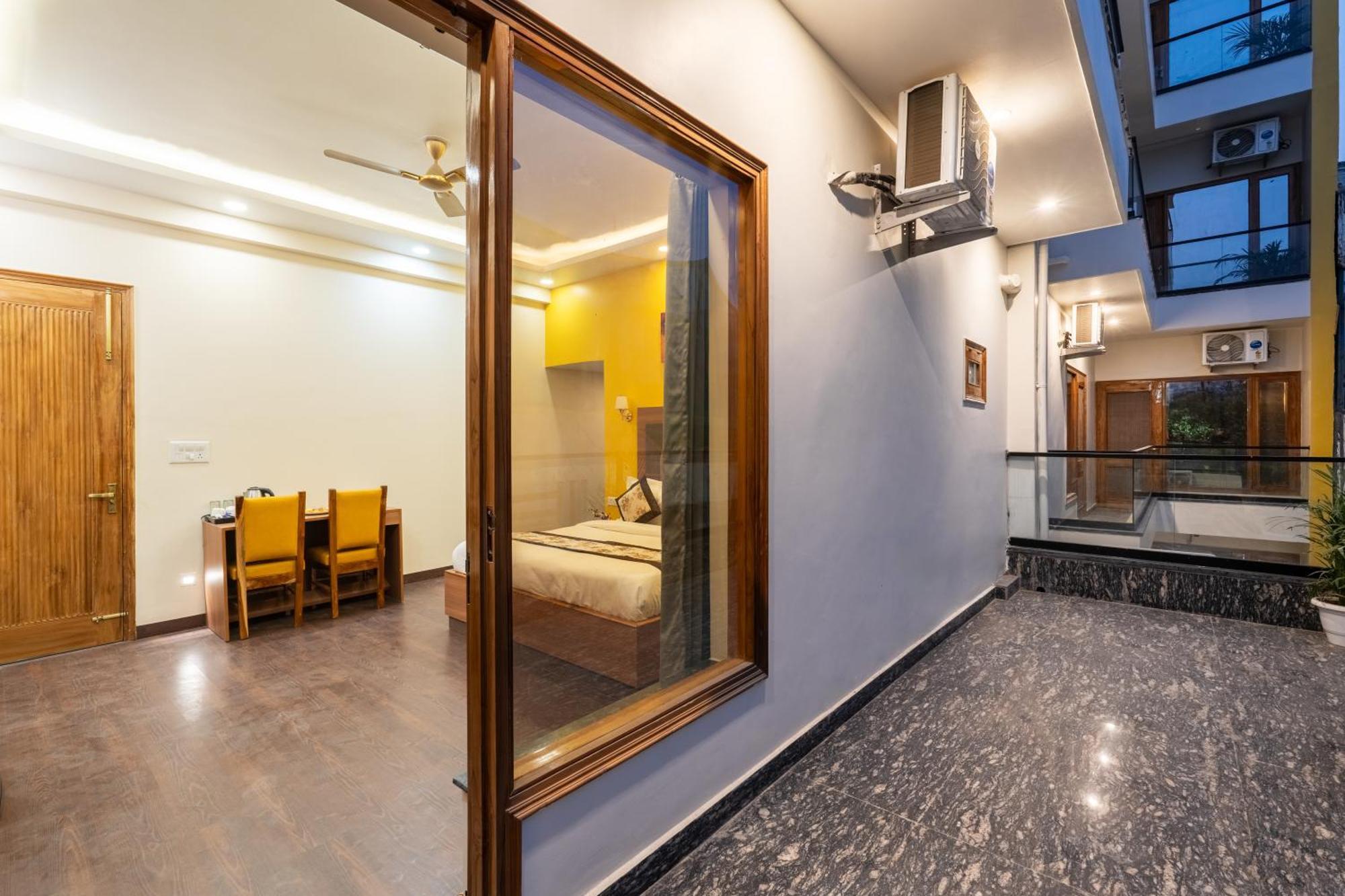 Lime Tree Hotel & One Bhk Serviced Apartment Noida - Sector 50 Metro Экстерьер фото